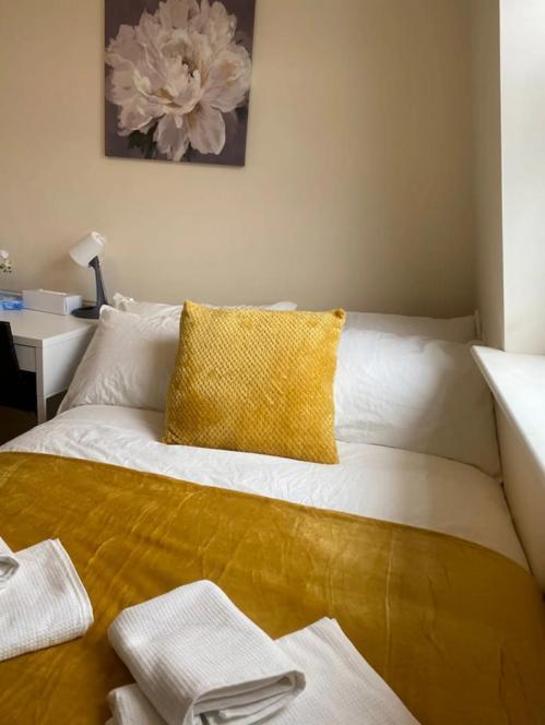 Cosy Private In Euston Square, London